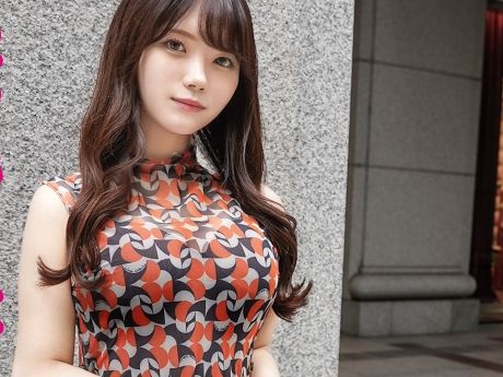 【人妻】旦那とのセックスだけでは満足できないド淫乱若妻が他人棒に貪りつく！不倫セックスで背徳の快楽に堕ちるッ！♥
