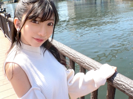 【美脚スレンダー娘の悶絶】『そこダメぇ…』細身で可愛い女の子がチ●ポの快感に翻弄され、膣奥を激しく刺激されて絶叫！美脚を震わせながら乱れまくる姿がエロすぎる！♡