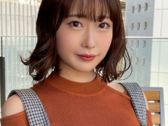 【透明感抜群美少女】『もっと奥まで…』控えめ美乳が揺れる！透き通るようなボディを激しく突きまくる！腰振りが止まらないエロすぎるセックス♡