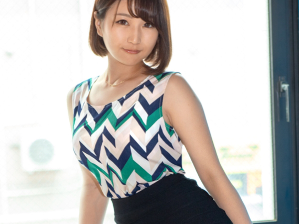 【人妻の危険な情事】 夫に内緒のラブホテル密会！ スレンダー美熟女が若い男にメロメロに♡