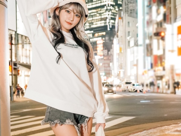 【八掛うみ】会社をクビになったおっさんの愚痴を聞いた激カワギャルが一肌脱ぐ！朝までハメまくり濃密ファック♡記事
