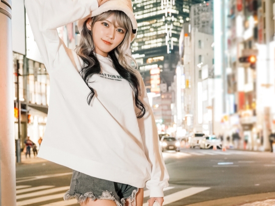【ヤバエロギャルの無毛マ○コ激突き】『もっと奥まで…』バチクソ可愛いギャルがパイパンま○こをズボズボされ、激ピストンに絶頂！無毛マ○コにたっぷりぶっかけられちゃう！♡