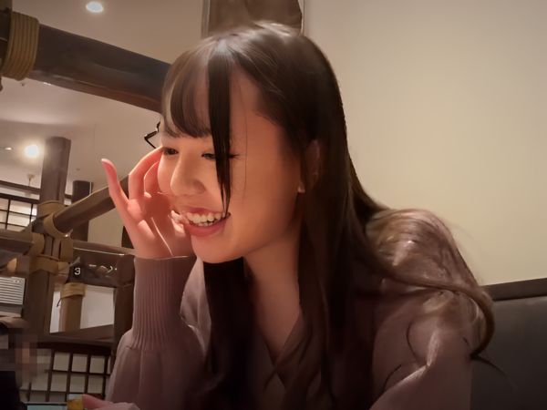 【ちっぱい美少女の拘束デート】『もっと激しく…』手首を縛られた素人娘が興奮MAX！正常位＆バックでパンパン突かれて感じまくり♥デートから一転、ドスケベな本性丸出し！！