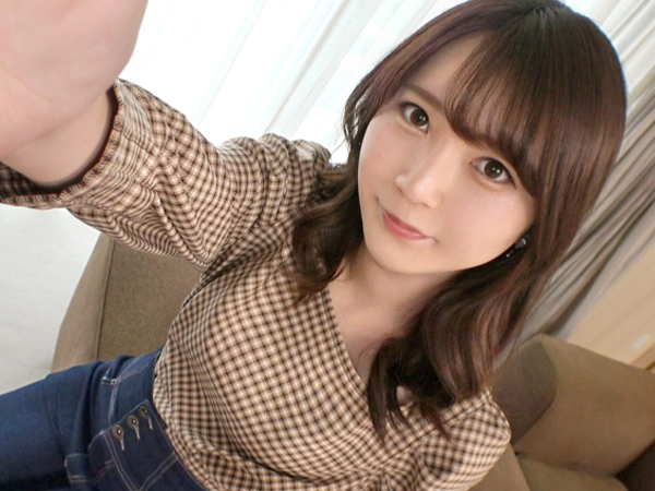 【色白JDの敏感ボディ】 猫カフェバイト娘の感じる姿がエロすぎて…♡ 顔射でフィニッシュ！
