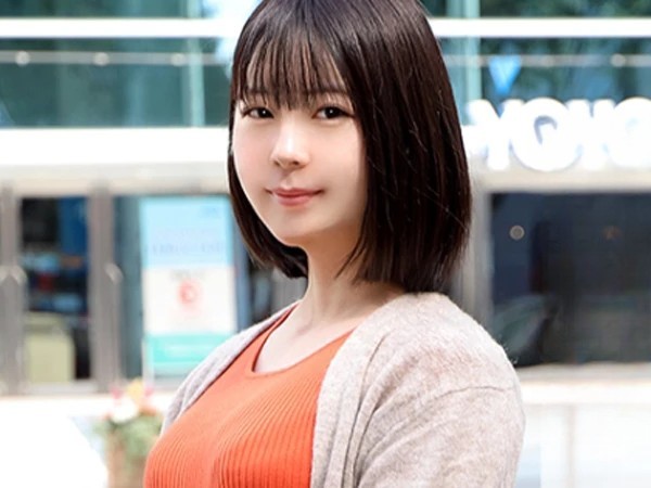 【不倫人妻の危険なアルバイト】『旦那じゃ物足りないの…』性欲旺盛な30代妻が仕事と割り切ってAV出演！夫婦生活に不満を持つ人妻が、抑え切れない性欲を爆発させ、見知らぬ男との濃厚セックスに溺れる！美熟女の淫乱な本性がむき出しに！♡