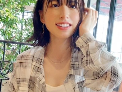 【天真爛漫な美少女とイチャラブ】めっちゃカワイイ素人娘とラブラブセックス！カラダを密着させ、甘い吐息と熱いキスで感じまくる！ウブな反応がたまらない！♡