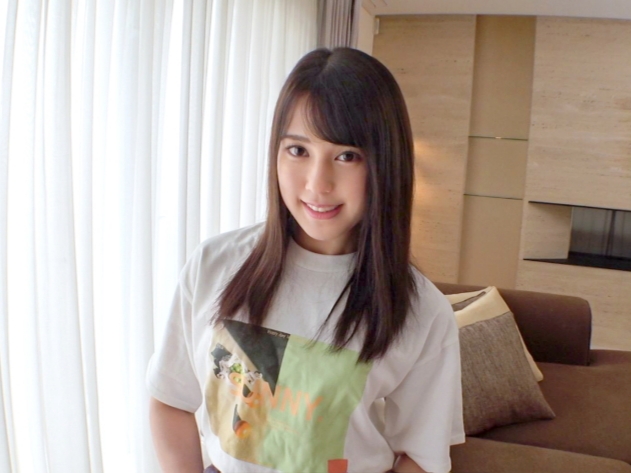 【無毛美少女の甘い誘惑】『感じちゃう…』可憐な美少女のパイパンマ○コに大興奮！ねっとり愛撫で濡れ濡れ、ビンビンチ○ポで激しく突き回す！！♡