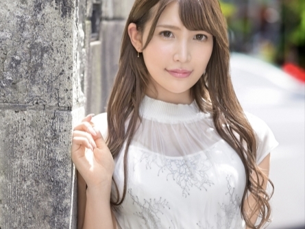 【素人×美少女】超絶カワイイ娘が素人チ○ポで性欲大解放！スレンダーなカラダをくねらせ、感じまくり！素人男性との濃厚セックスで本気の喘ぎ声が止まらない♡